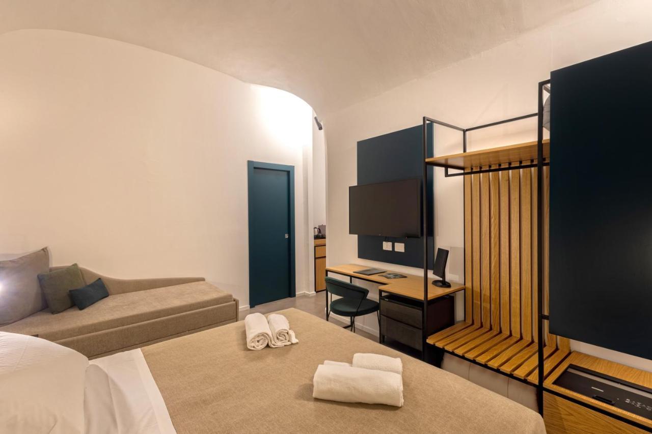 Mazzini Accommodation ฟาวีญานา ภายนอก รูปภาพ